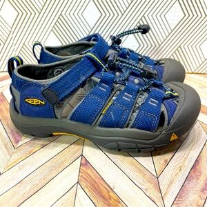 Keen Newport‎ H2 sandals Size 1